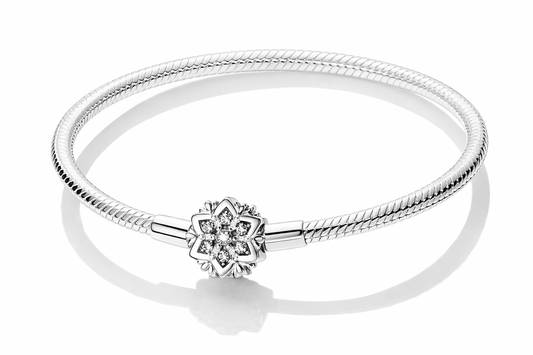 Elegant Crystal Flower Charm Bracelet